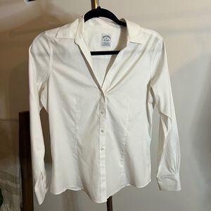 Brooks Brothers Fitted Non-Iron Stretch Cotton Dress Shirt (6Petite)